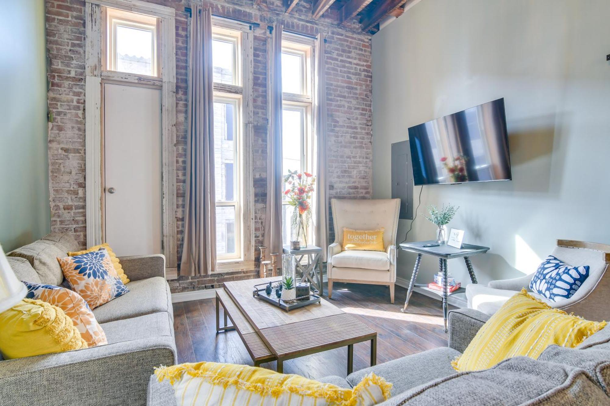 Dtwn Loft In The Heart Of Monett Pets Welcome! المظهر الخارجي الصورة